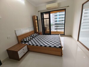 2 BHK Apartment For Rent in K Raheja Interface Heights, Malad West