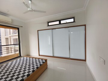 Bedroom in 2 BHK Apartment at K Raheja Interface Heights, Malad West – for Rent