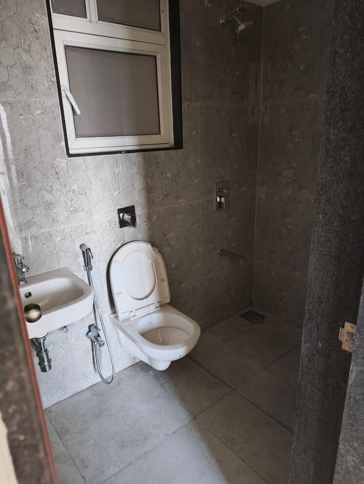 Bathroom, vtp-cygnus 2 Bedroom 649 Sq.Ft. Apartment In Kharadi Pune 9253398
