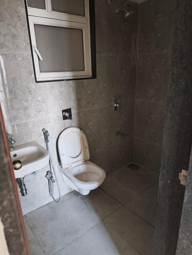 Bathroom, vtp-cygnus 2 Bedroom 649 Sq.Ft. Apartment In Kharadi Pune 9253398