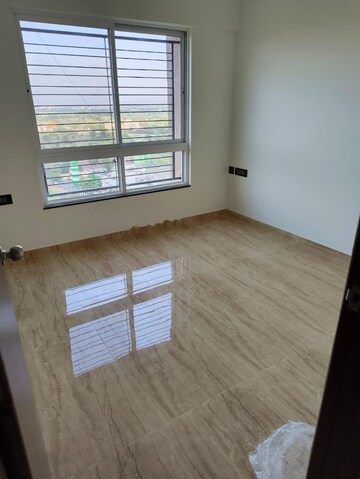 Room in 2 BHK Apartment at VTP Cygnus, Kharadi – for Rent