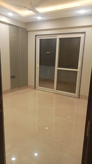 3 BHK Apartment For Sale in RWA Yamuna Vihar Block C1, Shahdara