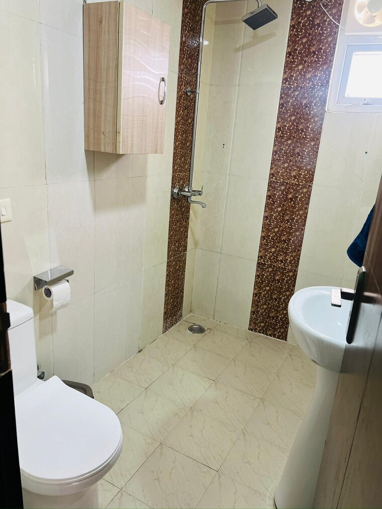 Bathroom, saya-zenith 2 Bedroom 1190 Sq.Ft. Apartment In Ahinsa Khand 2 Ghaziabad 9253447