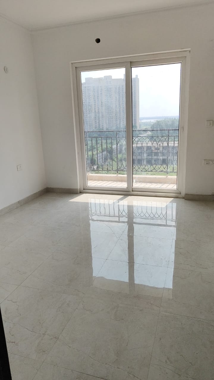 4 BHK + Servant Room Apartment For Sale in ATS Le Grandiose