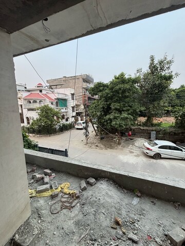 Balcony in 3 BHK Builder Floor at Sainik Colony – for Sale