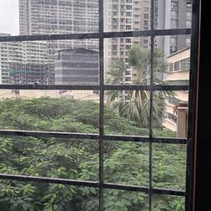 2 BHK Apartment For Rent in Malad East