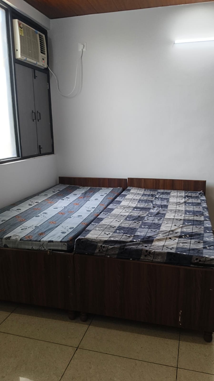 1 RkIndependent House For Rent in Sector 44