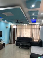 3.5 BHK + Servant Room 2740 Sq.Ft. Apartment in Mahagun Meadows