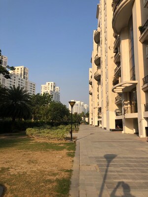 3.5 BHK Apartment – Exterior View View at Mahagun Meadows, Sector 150 - for Sale