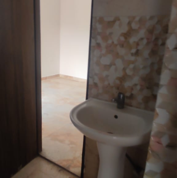 Bathroom in 3 BHK Apartment at Divyansh Orion Homes, Mahurali – for Rent