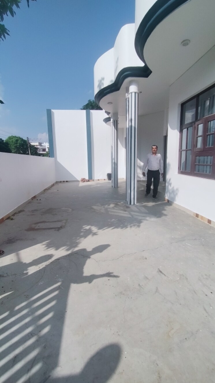 Floor Plan, gomti nagar Commercial Office Space 3200 Sq.Ft. In Gomti Nagar Lucknow 9253542