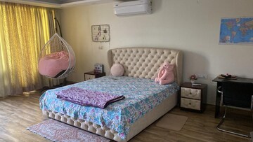 Bedroom in 4 BHK Apartment at Palam Vihar Residents Association, Palam Vihar – for Rent