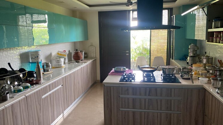 Kitchen, palam-vihar-residents-association 4 Bedroom 2550 Sq.Ft. Apartment In Palam Vihar Gurgaon 9253498
