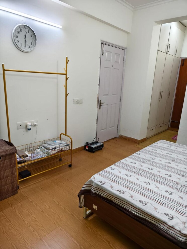 Bedroom, sector 128 3 Bedroom 1600 Sq.Ft. Builder Floor In Sector 128 Noida 9253907