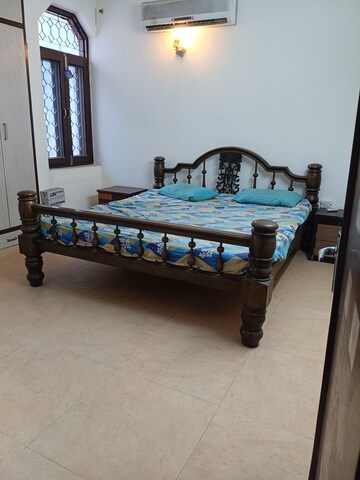 Bedroom in 3 BHK Builder Floor at Sukhdev Vihar – for Rent
