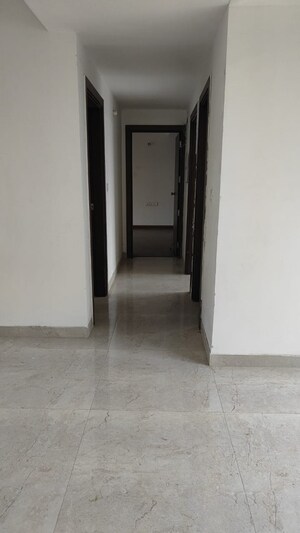 Room in 3.5 BHK Apartment at Mahagun Meadows, Sector 150 – for Rent