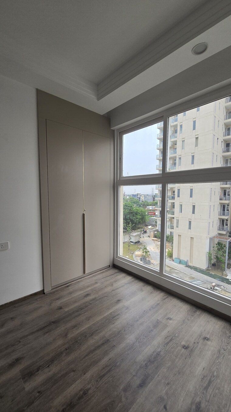 Room, ace-starlit 3 Bedroom 1775 Sq.Ft. Apartment In Sector 152 Noida 9253660