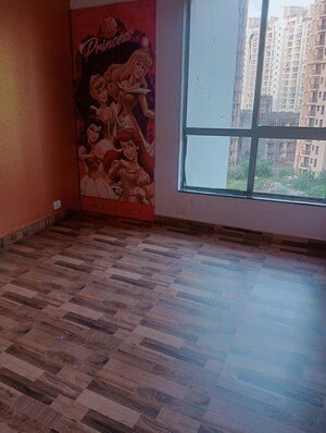 Room in 3 BHK Apartment at Unitech The Residences Sector 33, Sector 33 – for Rent