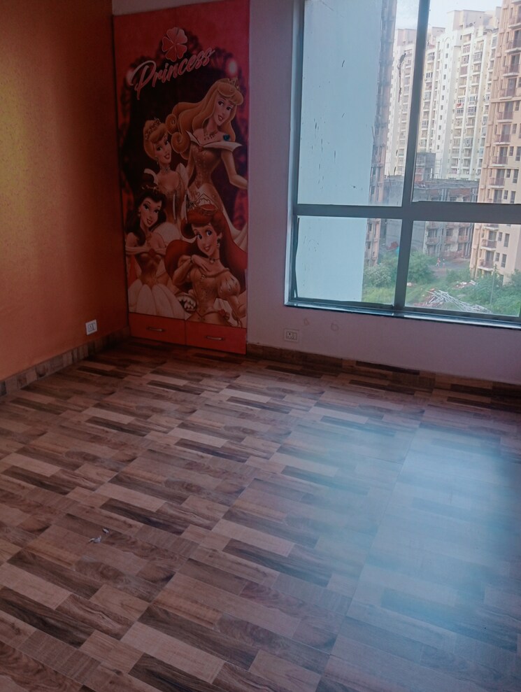 Room, unitech-the-residences-sector-33 3 Bedroom 1545 Sq.Ft. Apartment In Sector 33 Gurgaon 9253672