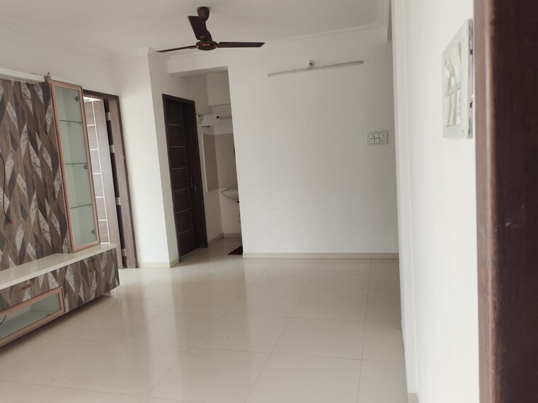 Room, kirti-elegant 3 Bedroom 1000 Sq.Ft. Apartment In Baner Pune 9253777