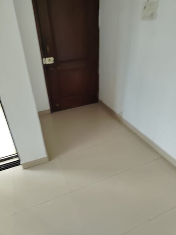 Room in 3 BHK Apartment at Kirti Elegant, Baner – for Rent