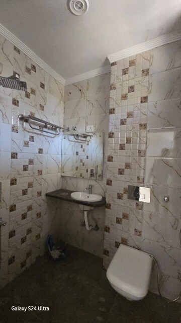 Bathroom in 3 BHK Apartment at Sector 22b – for Sale
