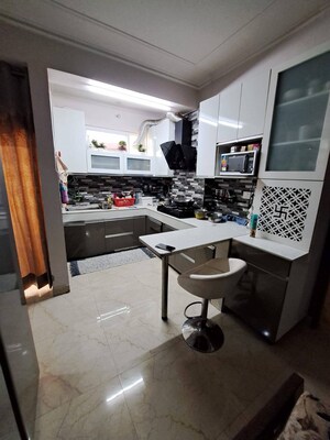 Team Area in 4 BHK Builder Floor at New Palam Vihar Phase 1 – for Rent