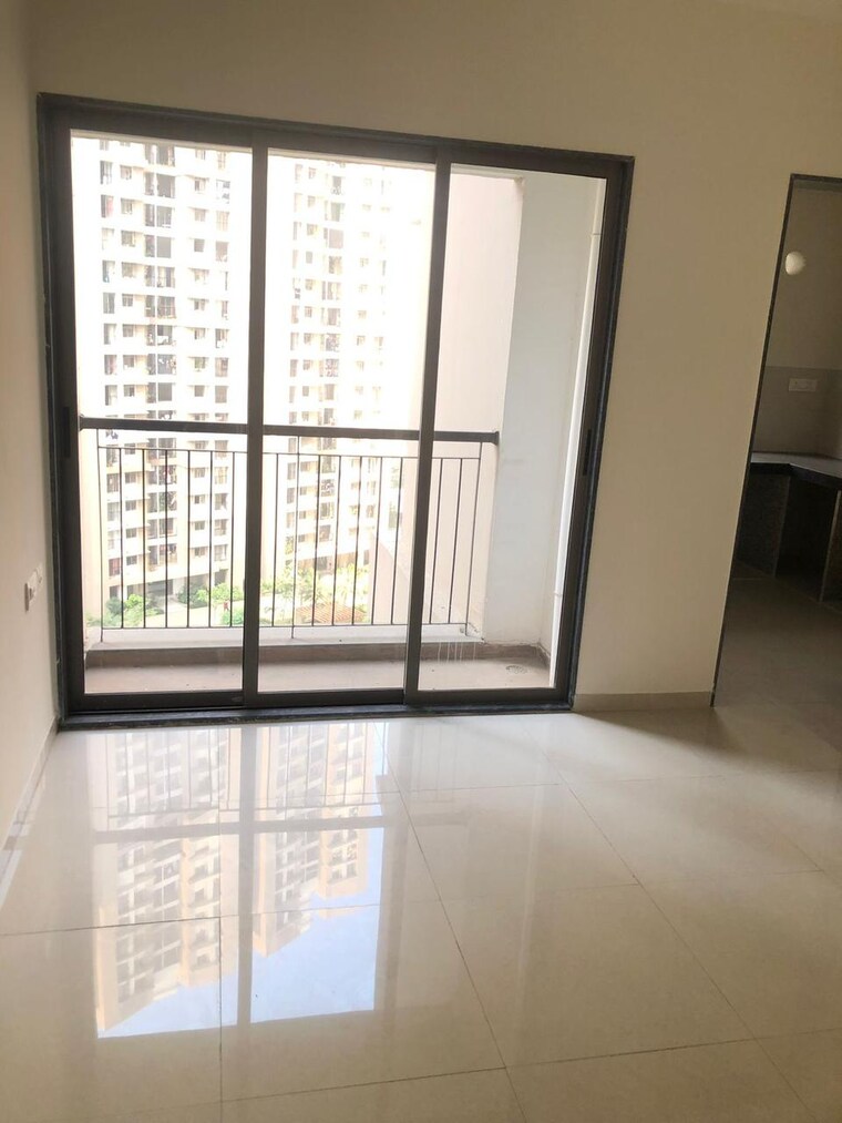 Room, runwal-eirene 2 Bedroom 568 Sq.Ft. Apartment In Balkum Pada Thane 9254310