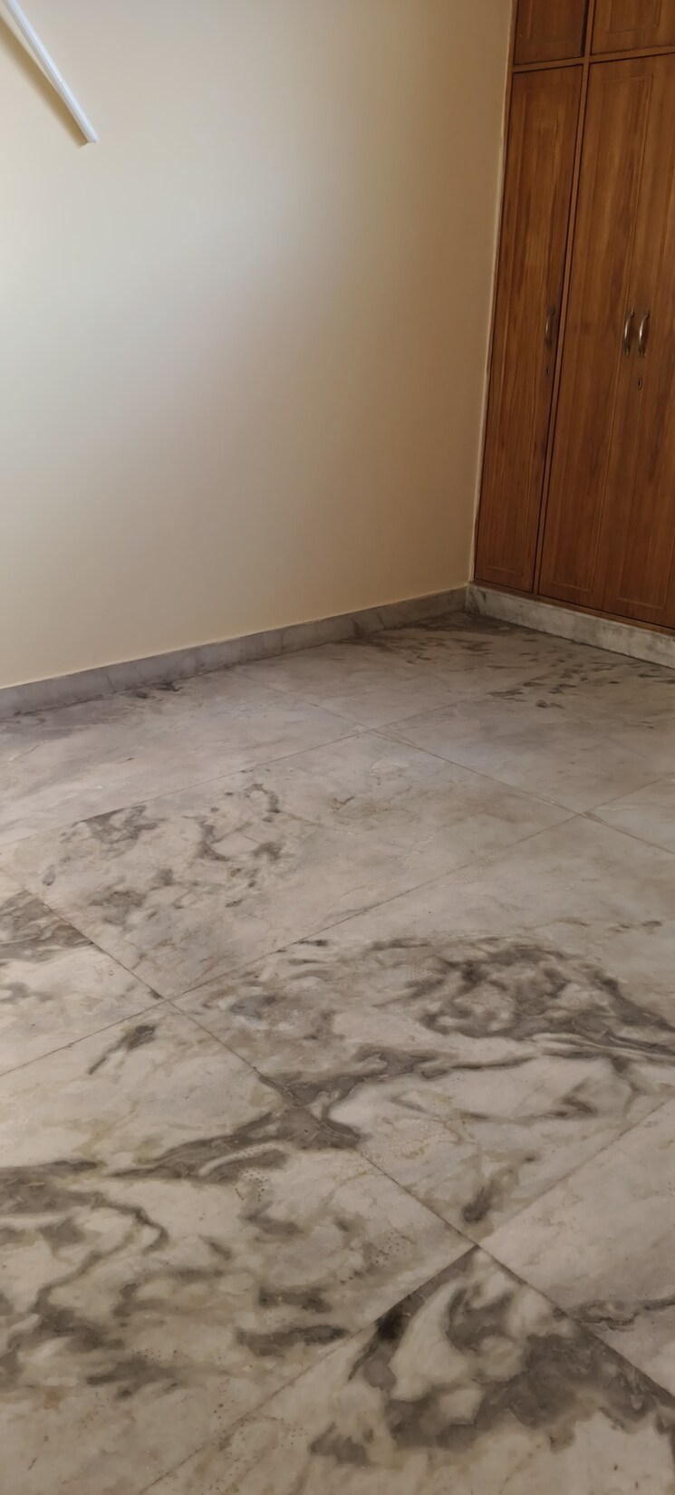 Room, rwa-apartments-sector-53 3 Bedroom 250 Sq.Mt. Villa In Sector 53 Noida 9254109