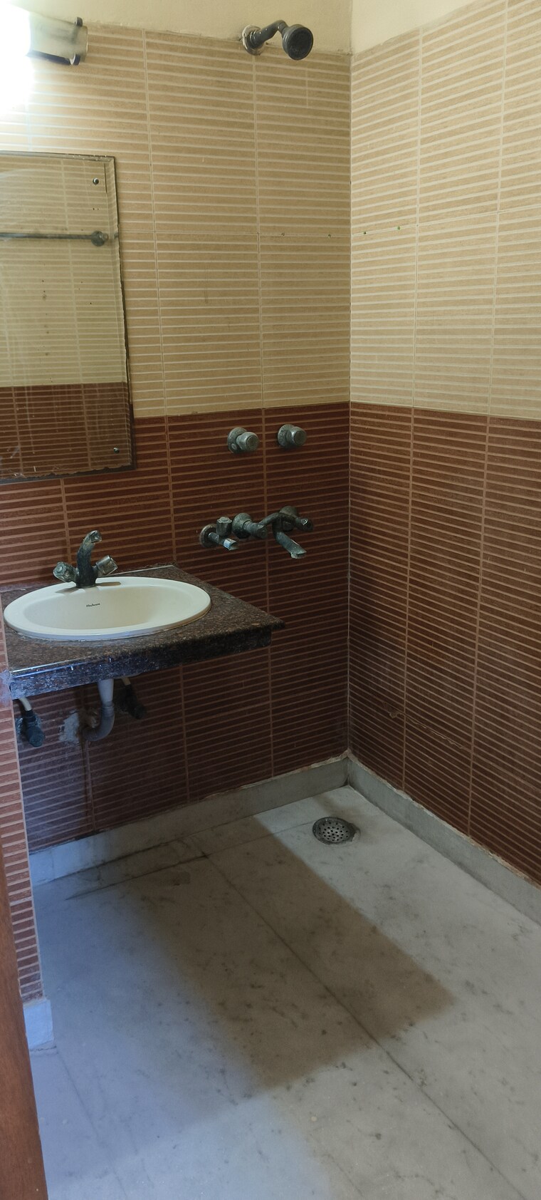 Bathroom, rwa-apartments-sector-53 3 Bedroom 250 Sq.Mt. Villa In Sector 53 Noida 9254109