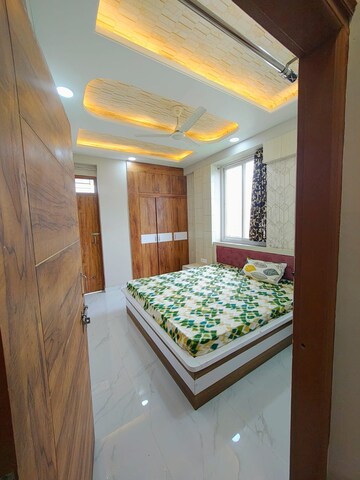 Bedroom in 3 BHK Apartment at Shree Jee Anchal, Gandhi Path – for Rent