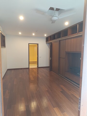 Room in 3 BHK Apartment at Frazer Town – for Rent