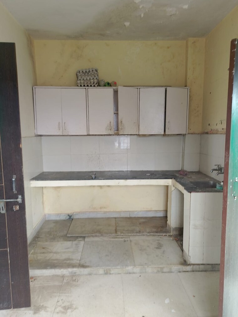 Bathroom, lajpat nagar i 1 Bedroom 790 Sq.Ft. Builder Floor In Lajpat Nagar I Delhi 9254249