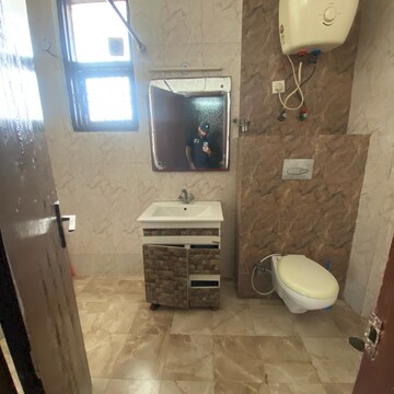 Bathroom in 3.5 BHK Apartment at Sector 21d – for Sale