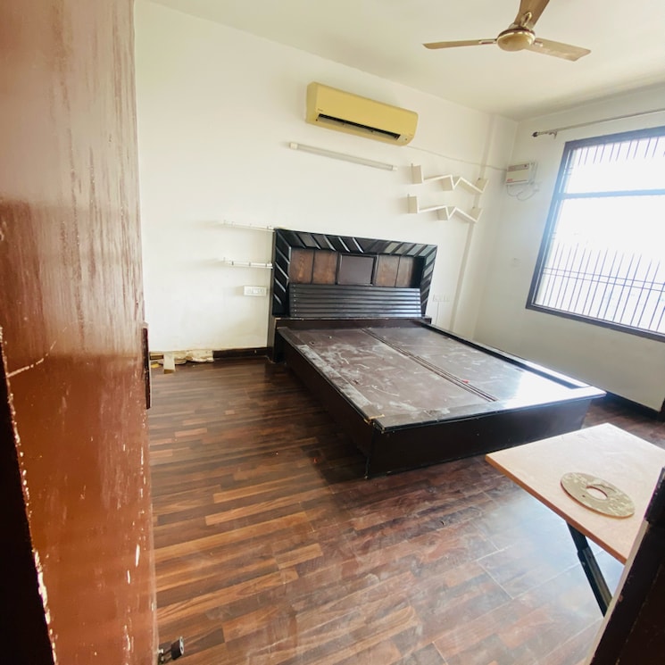 Bedroom, sector 21d 3.5 Bedroom 1900 Sq.Ft. Apartment In Sector 21d Faridabad 9254145