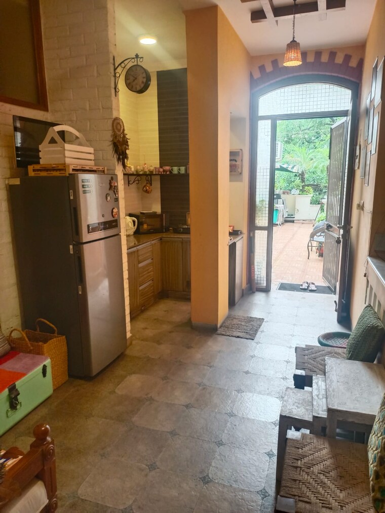 Living Room, kalkaji 2 Bedroom 100 Sq.Yd. Builder Floor In Kalkaji Delhi 9254037