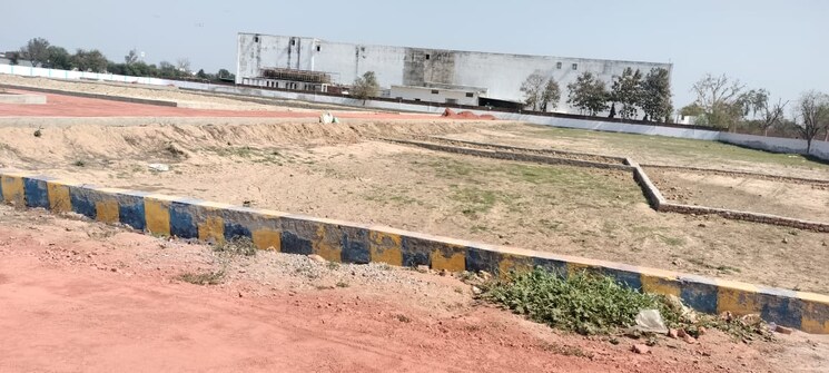 undefined, dhanauli  98 Sq.Yd. Plot In Dhanauli Agra 9254068