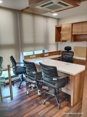  Office Space For Rent in Vastrapur