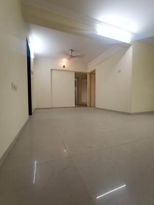 Room in 3 BHK Apartment at Radius Central Park, Chembur – for Rent
