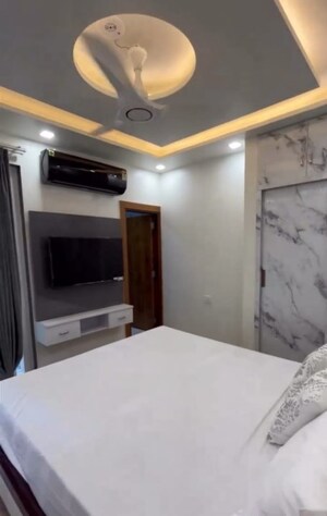 Room in 3.5 BHK Apartment at KST Whispering Heights, Sector 88 – for Sale