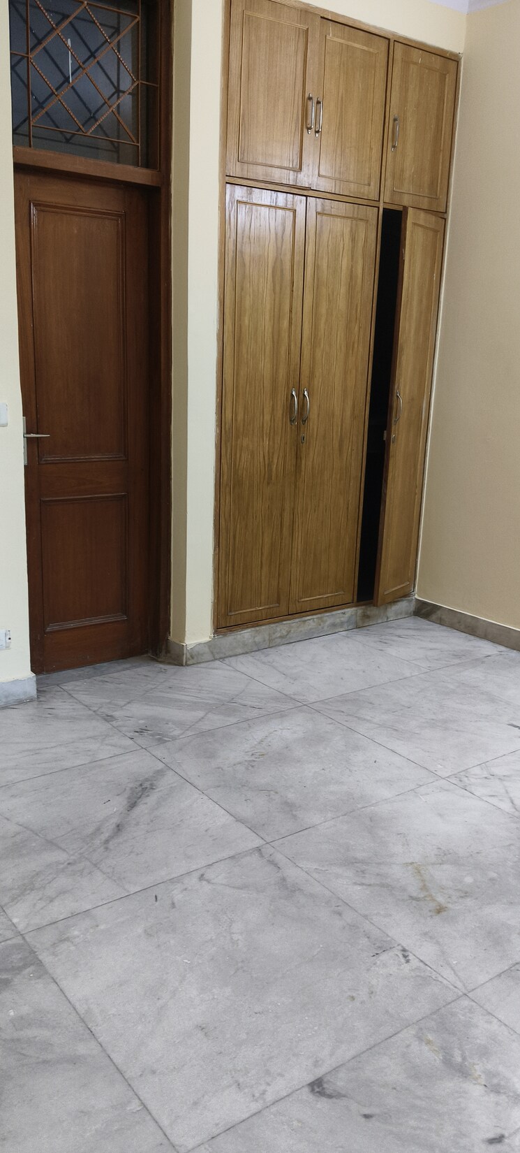 Room, rwa-apartments-sector-53 3 Bedroom 250 Sq.Mt. Villa In Sector 53 Noida 9254109