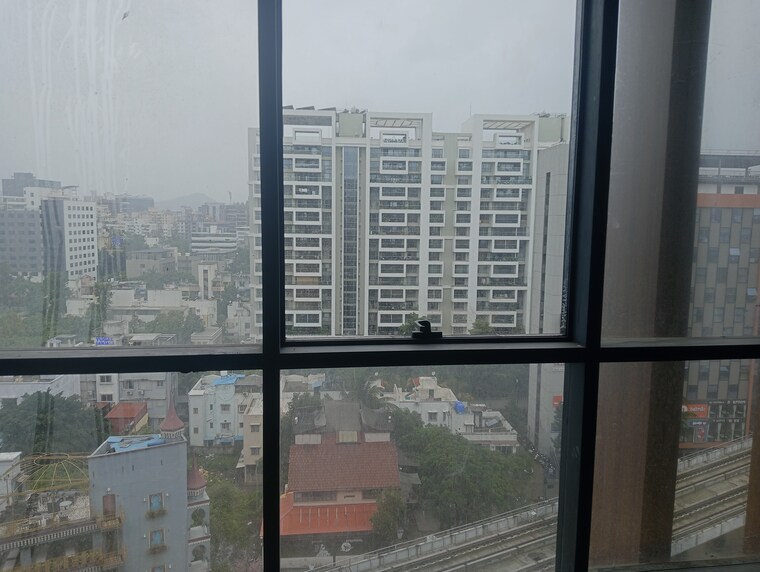 Room, vtp-solitaire Commercial Office Space 1100 Sq.Ft. In Baner Pune 9254120