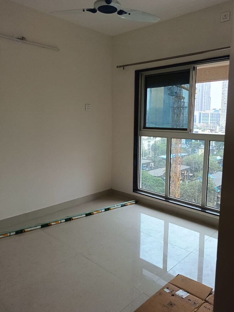 Room, lower parel west 1 Bedroom 450 Sq.Ft. Apartment In Lower Parel West Mumbai 9254116