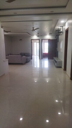 3 BHK + Pooja Room,Servant Room Builder Floor For Sale in Parklands