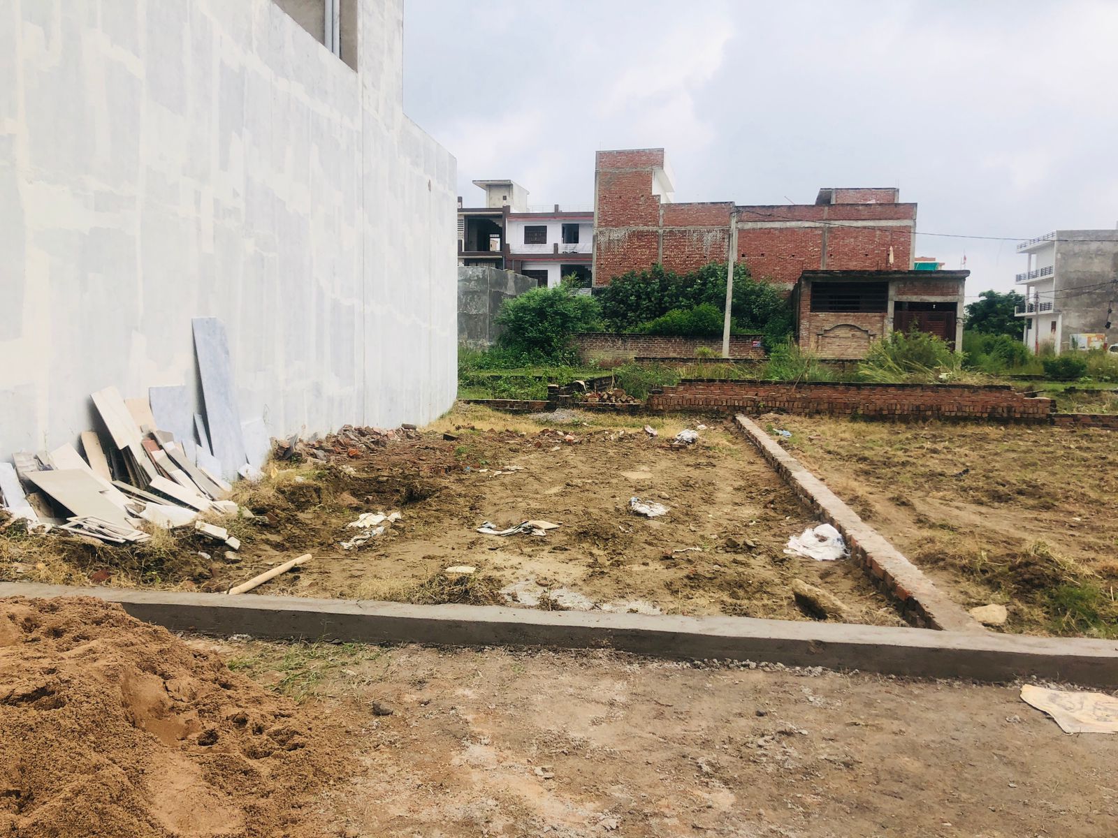 Plot For Sale in Bijnor Road