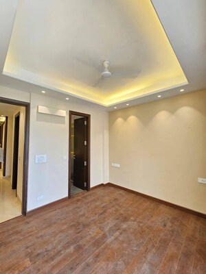 Room in 1 BHK Apartment at Ansal Plaza Sector-23, Sector 23 – for Rent