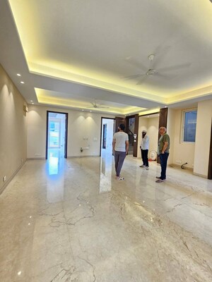 Parking in 1 BHK Apartment at Ansal Plaza Sector-23, Sector 23 – for Rent