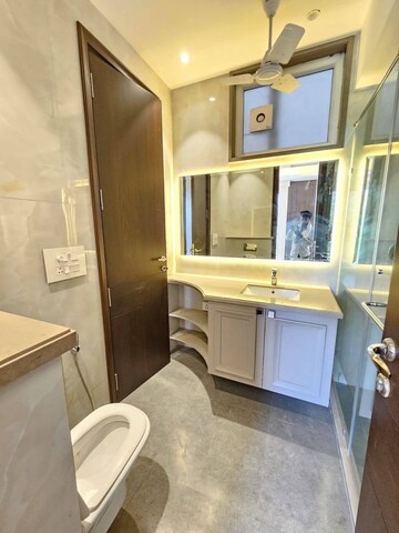 Bathroom in 1 BHK Apartment at Ansal Plaza Sector-23, Sector 23 – for Rent
