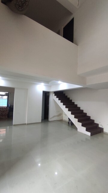 Room in 3 BHK Apartment at Vastushree Adrina, Mundhwa – for Sale