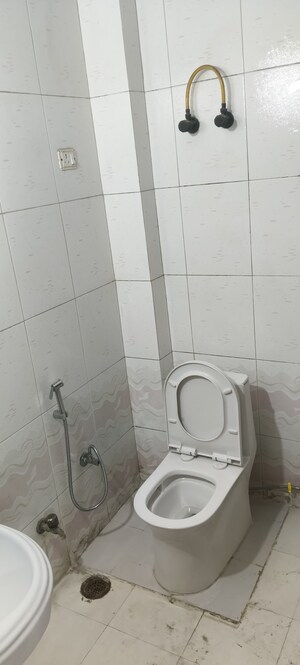 Bathroom in 3 BHK Villa at RWA Apartments Sector 50, Sector 50 – for Rent